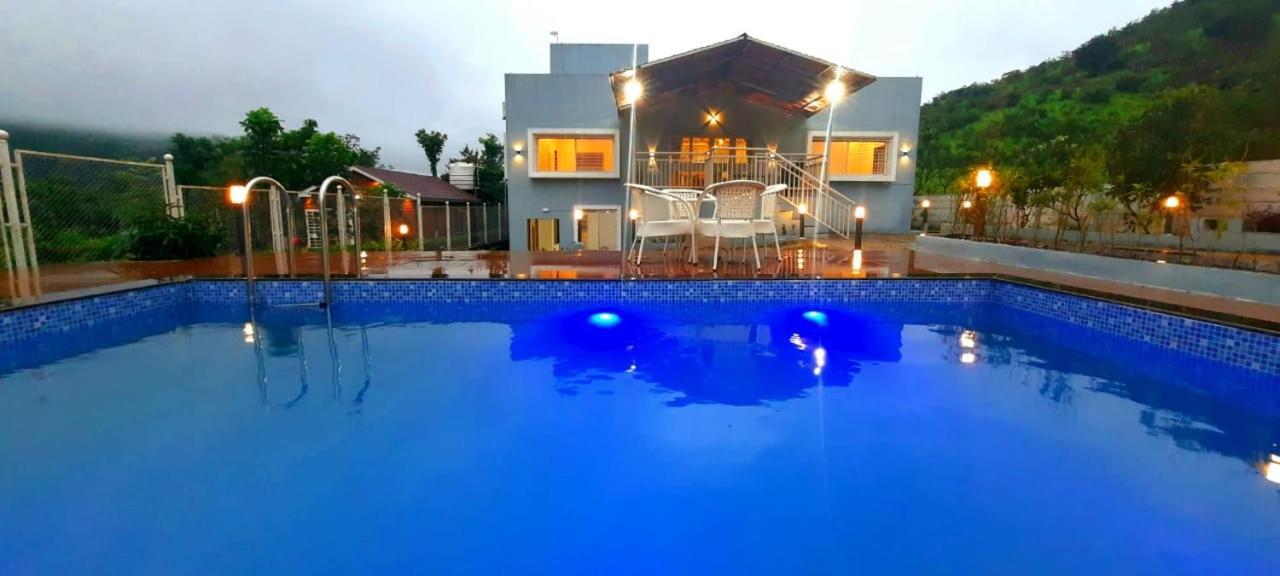 Shady Blue Villa Trimbak Exterior foto