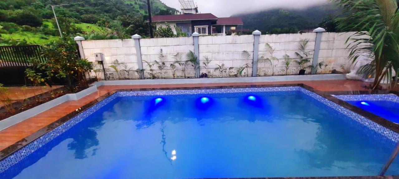 Shady Blue Villa Trimbak Exterior foto